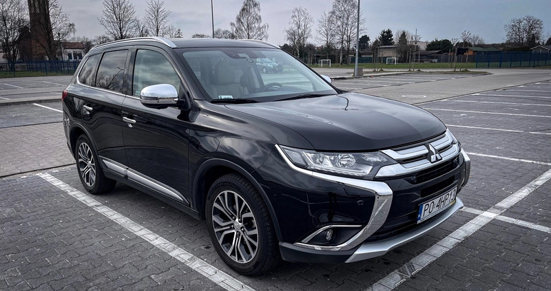 mitsubishi outlander podlaskie Mitsubishi Outlander cena 104550 przebieg: 54000, rok produkcji 2017 z Poznań